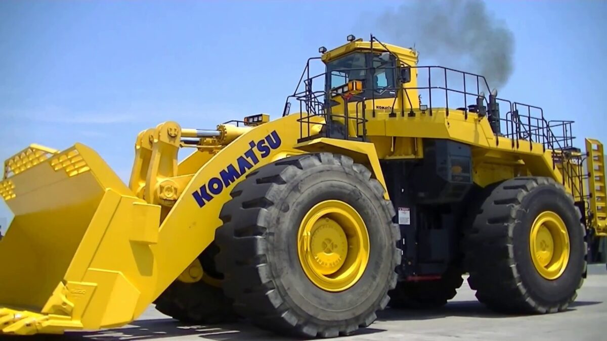 Komatsu WA1200 Loader