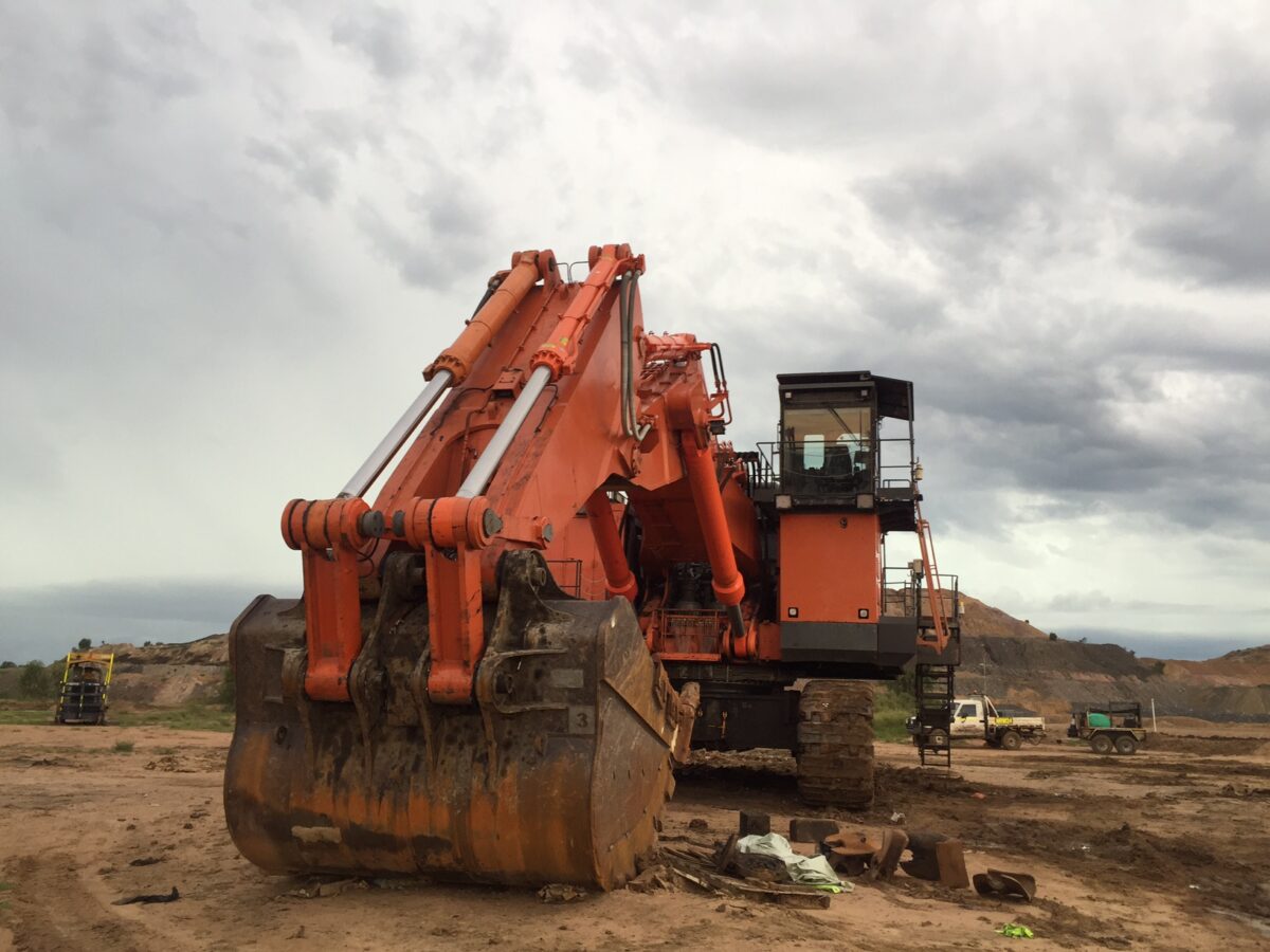 Hitachi EX3600-6 Backhoe Excavator